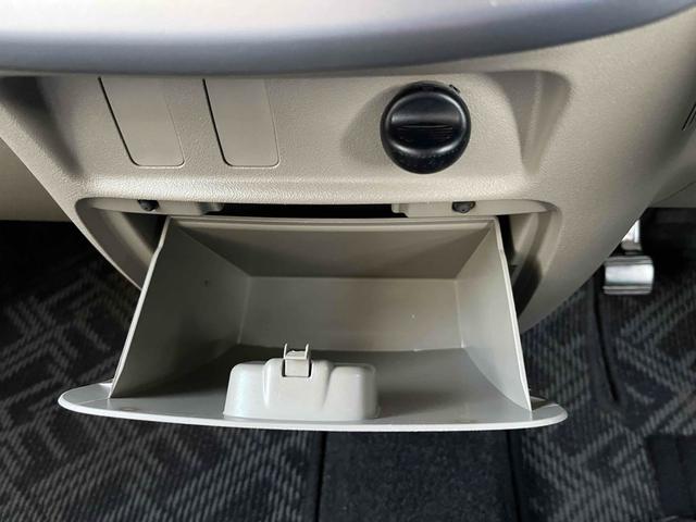 タント Ｘスペシャル　スライドドア　キーレスエントリー　ベンチシート　ＣＶＴ　盗難防止システム　ＡＢＳ　ＣＤ　アルミホイール　衝突安全ボディ　エアコン　パワーステアリング　パワーウィンドウ　運転席エアバッグ（9枚目）