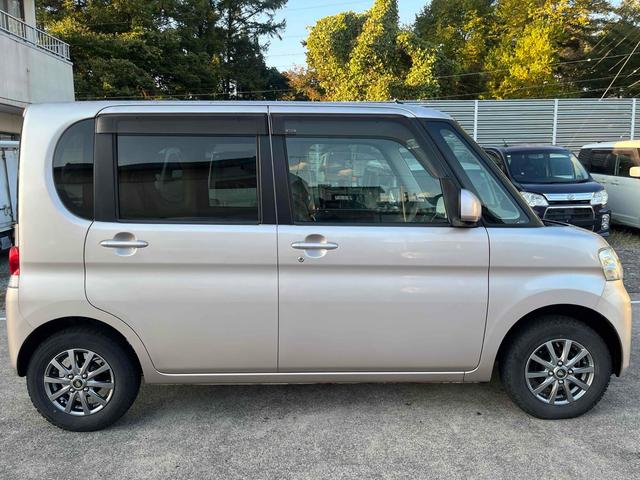 タント Ｘスペシャル　スライドドア　キーレスエントリー　ベンチシート　ＣＶＴ　盗難防止システム　ＡＢＳ　ＣＤ　アルミホイール　衝突安全ボディ　エアコン　パワーステアリング　パワーウィンドウ　運転席エアバッグ（16枚目）
