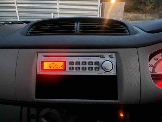 ステラ Ｌ　４ＷＤ　キーレスエントリー　電動格納ミラー　ベンチシート　ＣＶＴ　盗難防止システム　ＣＤ　アルミホイール　衝突安全ボディ　エアコン　パワーステアリング　パワーウィンドウ　運転席エアバッグ（4枚目）