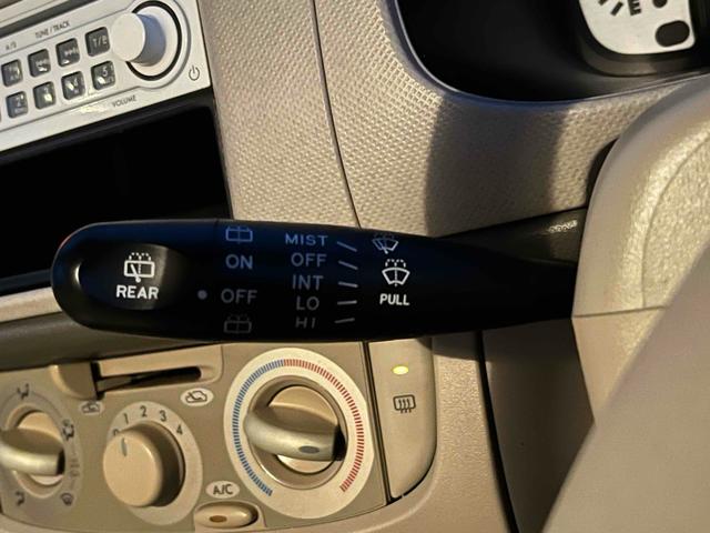 ステラ Ｌ　４ＷＤ　キーレスエントリー　電動格納ミラー　ベンチシート　ＣＶＴ　盗難防止システム　ＣＤ　アルミホイール　衝突安全ボディ　エアコン　パワーステアリング　パワーウィンドウ　運転席エアバッグ（8枚目）