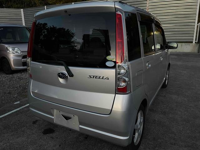 ステラ Ｌ　４ＷＤ　キーレスエントリー　電動格納ミラー　ベンチシート　ＣＶＴ　盗難防止システム　ＣＤ　アルミホイール　衝突安全ボディ　エアコン　パワーステアリング　パワーウィンドウ　運転席エアバッグ（18枚目）