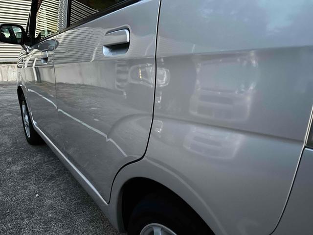 ステラ Ｌ　４ＷＤ　キーレスエントリー　電動格納ミラー　ベンチシート　ＣＶＴ　盗難防止システム　ＣＤ　アルミホイール　衝突安全ボディ　エアコン　パワーステアリング　パワーウィンドウ　運転席エアバッグ（26枚目）