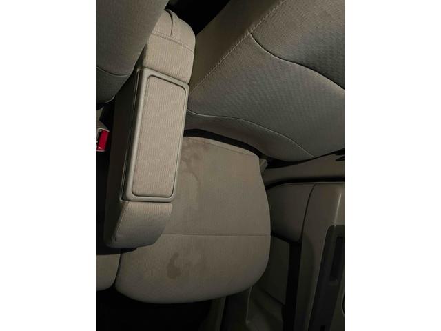 ステラ Ｌ　４ＷＤ　キーレスエントリー　電動格納ミラー　ベンチシート　ＣＶＴ　盗難防止システム　ＣＤ　アルミホイール　衝突安全ボディ　エアコン　パワーステアリング　パワーウィンドウ　運転席エアバッグ（43枚目）