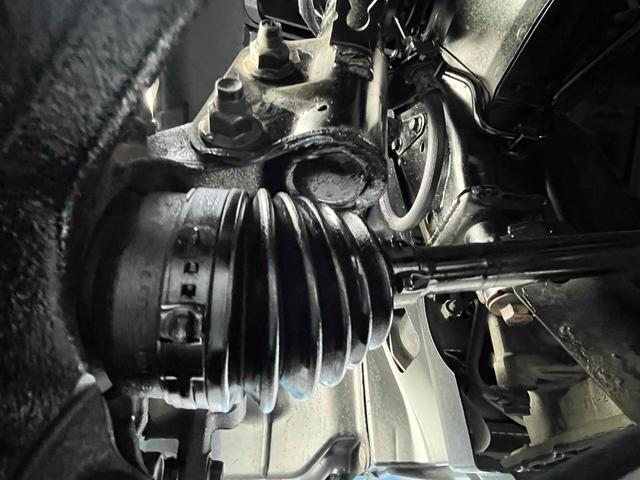 ステラ Ｌ　４ＷＤ　キーレスエントリー　電動格納ミラー　ベンチシート　ＣＶＴ　盗難防止システム　ＣＤ　アルミホイール　衝突安全ボディ　エアコン　パワーステアリング　パワーウィンドウ　運転席エアバッグ（53枚目）