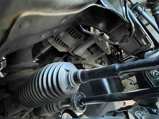 ステラ Ｌ　４ＷＤ　キーレスエントリー　電動格納ミラー　ベンチシート　ＣＶＴ　盗難防止システム　ＣＤ　アルミホイール　衝突安全ボディ　エアコン　パワーステアリング　パワーウィンドウ　運転席エアバッグ（61枚目）