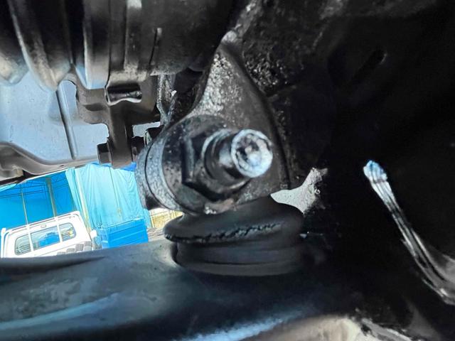 ステラ Ｌ　４ＷＤ　キーレスエントリー　電動格納ミラー　ベンチシート　ＣＶＴ　盗難防止システム　ＣＤ　アルミホイール　衝突安全ボディ　エアコン　パワーステアリング　パワーウィンドウ　運転席エアバッグ（63枚目）