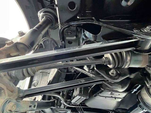 ステラ Ｌ　４ＷＤ　キーレスエントリー　電動格納ミラー　ベンチシート　ＣＶＴ　盗難防止システム　ＣＤ　アルミホイール　衝突安全ボディ　エアコン　パワーステアリング　パワーウィンドウ　運転席エアバッグ（66枚目）