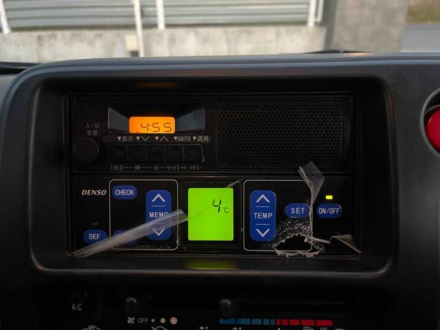 ハイゼットトラック 　４ＷＤ　ＭＴ　アルミホイール　エアコン　パワーウィンドウ　運転席エアバッグ（4枚目）