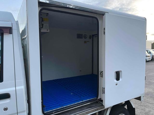 ハイゼットトラック 　４ＷＤ　ＭＴ　アルミホイール　エアコン　パワーウィンドウ　運転席エアバッグ（33枚目）