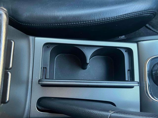 ヌエラ 　ドライブレコーダー　ＥＴＣ　バックカメラ　ナビ　アルミホイール　オートライト　ＡＴ　シートヒーター　電動格納ミラー　ＣＤ　ミュージックプレイヤー接続可　エアコン　パワーウィンドウ　運転席エアバッグ（36枚目）