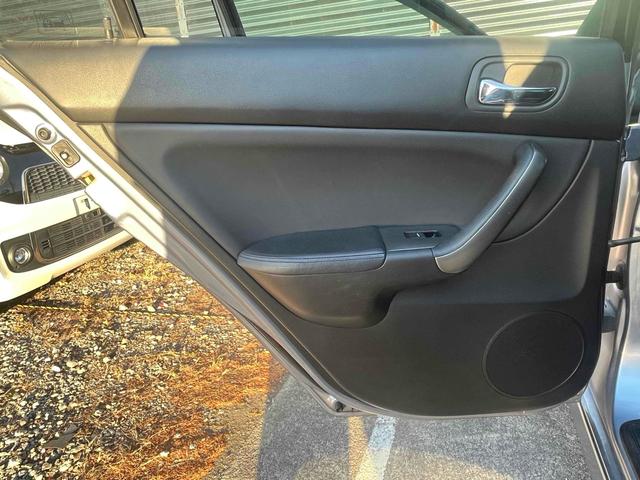 ヌエラ 　ドライブレコーダー　ＥＴＣ　バックカメラ　ナビ　アルミホイール　オートライト　ＡＴ　シートヒーター　電動格納ミラー　ＣＤ　ミュージックプレイヤー接続可　エアコン　パワーウィンドウ　運転席エアバッグ（48枚目）