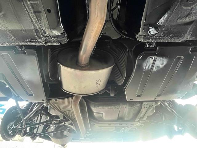 ヌエラ 　ドライブレコーダー　ＥＴＣ　バックカメラ　ナビ　アルミホイール　オートライト　ＡＴ　シートヒーター　電動格納ミラー　ＣＤ　ミュージックプレイヤー接続可　エアコン　パワーウィンドウ　運転席エアバッグ（57枚目）