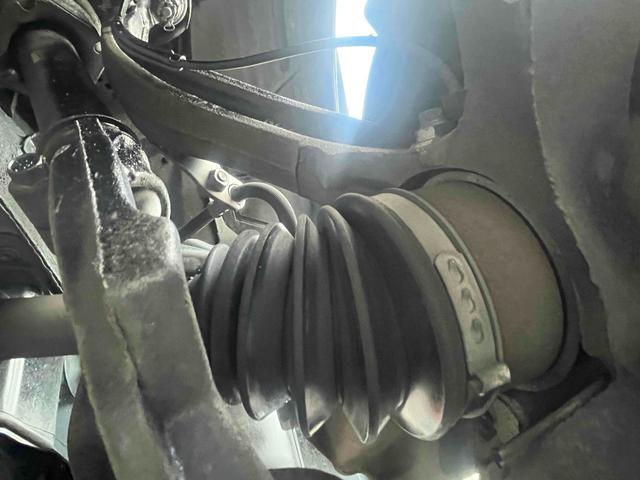 ヌエラ 　ドライブレコーダー　ＥＴＣ　バックカメラ　ナビ　アルミホイール　オートライト　ＡＴ　シートヒーター　電動格納ミラー　ＣＤ　ミュージックプレイヤー接続可　エアコン　パワーウィンドウ　運転席エアバッグ（59枚目）