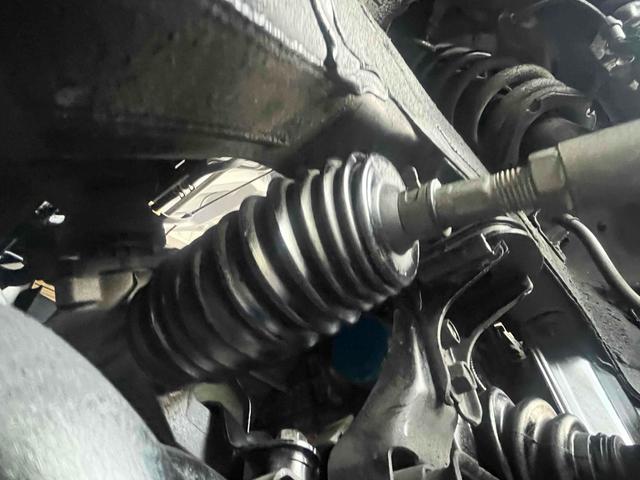 ヌエラ 　ドライブレコーダー　ＥＴＣ　バックカメラ　ナビ　アルミホイール　オートライト　ＡＴ　シートヒーター　電動格納ミラー　ＣＤ　ミュージックプレイヤー接続可　エアコン　パワーウィンドウ　運転席エアバッグ（60枚目）