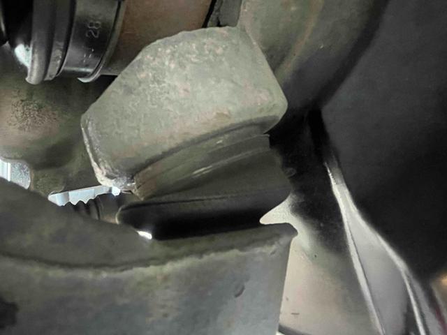 ヌエラ 　ドライブレコーダー　ＥＴＣ　バックカメラ　ナビ　アルミホイール　オートライト　ＡＴ　シートヒーター　電動格納ミラー　ＣＤ　ミュージックプレイヤー接続可　エアコン　パワーウィンドウ　運転席エアバッグ（62枚目）