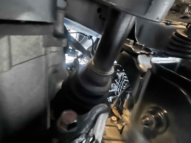 ヌエラ 　ドライブレコーダー　ＥＴＣ　バックカメラ　ナビ　アルミホイール　オートライト　ＡＴ　シートヒーター　電動格納ミラー　ＣＤ　ミュージックプレイヤー接続可　エアコン　パワーウィンドウ　運転席エアバッグ（74枚目）