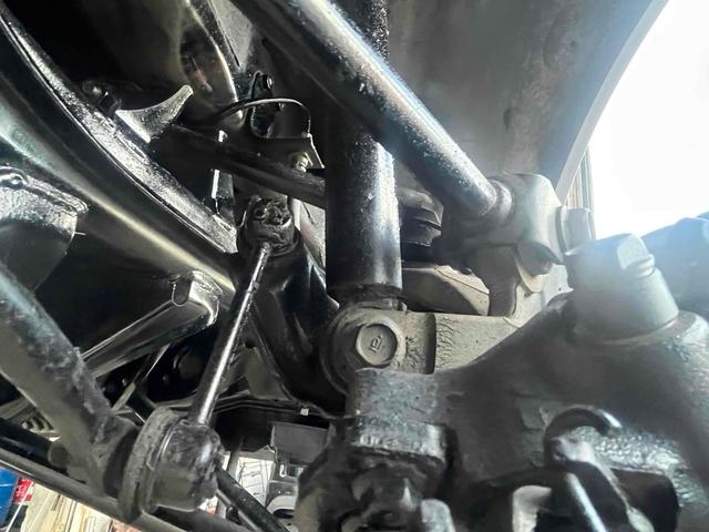 ヌエラ 　ドライブレコーダー　ＥＴＣ　バックカメラ　ナビ　アルミホイール　オートライト　ＡＴ　シートヒーター　電動格納ミラー　ＣＤ　ミュージックプレイヤー接続可　エアコン　パワーウィンドウ　運転席エアバッグ（78枚目）