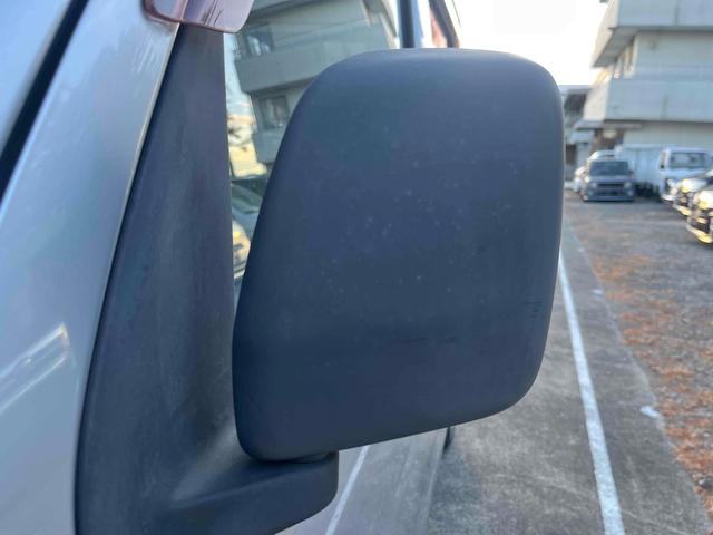 ハイゼットカーゴ 　４ＷＤ　軽バン　ＡＴ　ＥＴＣ　両側スライドドア　エアコン　パワーウィンドウ　運転席エアバッグ　助手席エアバッグ　ＣＤ（7枚目）