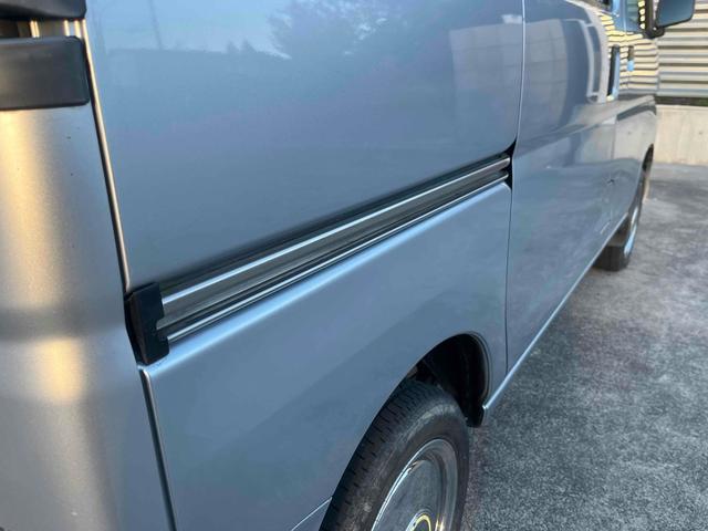 ハイゼットカーゴ 　４ＷＤ　軽バン　ＡＴ　ＥＴＣ　両側スライドドア　エアコン　パワーウィンドウ　運転席エアバッグ　助手席エアバッグ　ＣＤ（13枚目）