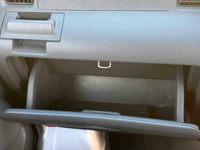 ハイゼットカーゴ 　４ＷＤ　軽バン　ＡＴ　ＥＴＣ　両側スライドドア　エアコン　パワーウィンドウ　運転席エアバッグ　助手席エアバッグ　ＣＤ（32枚目）