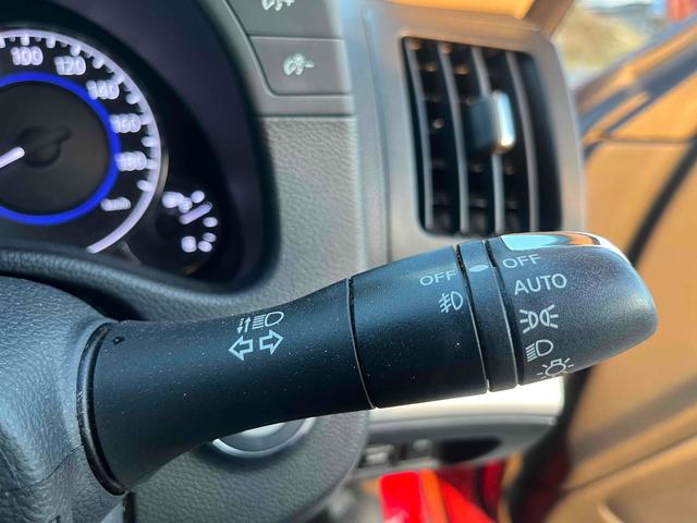 スカイライン ３７０ＧＴ　タイプＰ　ＥＴＣ　バックカメラ　オートクルーズコントロール　ＡＴ　オートライト　ＨＩＤ　スマートキー　電動格納ミラー　シートヒーター　アルミホイール　パワーシート　盗難防止システム　衝突安全ボディ　ＡＢＳ（10枚目）