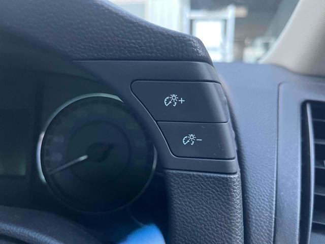 スカイライン ３７０ＧＴ　タイプＰ　ＥＴＣ　バックカメラ　オートクルーズコントロール　ＡＴ　オートライト　ＨＩＤ　スマートキー　電動格納ミラー　シートヒーター　アルミホイール　パワーシート　盗難防止システム　衝突安全ボディ　ＡＢＳ（49枚目）