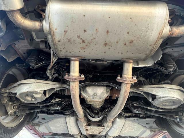 スカイライン ３７０ＧＴ　タイプＰ　ＥＴＣ　バックカメラ　オートクルーズコントロール　ＡＴ　オートライト　ＨＩＤ　スマートキー　電動格納ミラー　シートヒーター　アルミホイール　パワーシート　盗難防止システム　衝突安全ボディ　ＡＢＳ（51枚目）