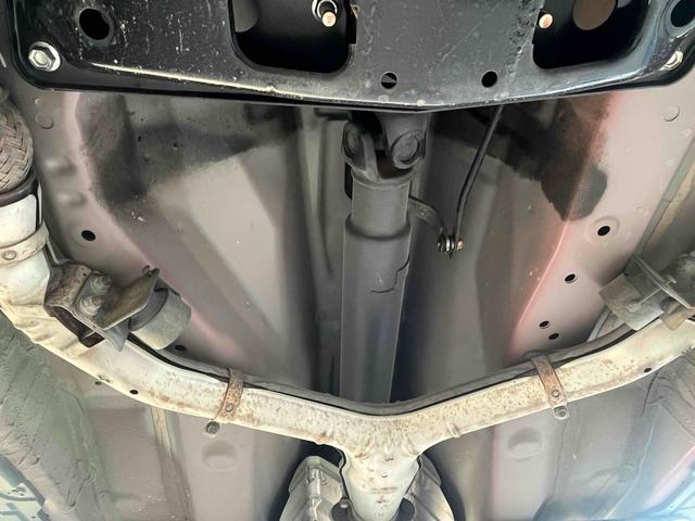 スカイライン ３７０ＧＴ　タイプＰ　ＥＴＣ　バックカメラ　オートクルーズコントロール　ＡＴ　オートライト　ＨＩＤ　スマートキー　電動格納ミラー　シートヒーター　アルミホイール　パワーシート　盗難防止システム　衝突安全ボディ　ＡＢＳ（55枚目）