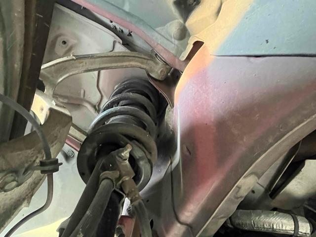 スカイライン ３７０ＧＴ　タイプＰ　ＥＴＣ　バックカメラ　オートクルーズコントロール　ＡＴ　オートライト　ＨＩＤ　スマートキー　電動格納ミラー　シートヒーター　アルミホイール　パワーシート　盗難防止システム　衝突安全ボディ　ＡＢＳ（63枚目）