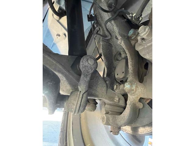 スカイライン ３７０ＧＴ　タイプＰ　ＥＴＣ　バックカメラ　オートクルーズコントロール　ＡＴ　オートライト　ＨＩＤ　スマートキー　電動格納ミラー　シートヒーター　アルミホイール　パワーシート　盗難防止システム　衝突安全ボディ　ＡＢＳ（64枚目）