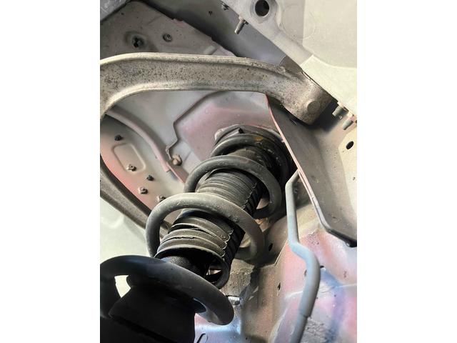 スカイライン ３７０ＧＴ　タイプＰ　ＥＴＣ　バックカメラ　オートクルーズコントロール　ＡＴ　オートライト　ＨＩＤ　スマートキー　電動格納ミラー　シートヒーター　アルミホイール　パワーシート　盗難防止システム　衝突安全ボディ　ＡＢＳ（69枚目）