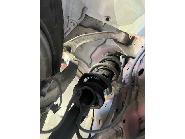 スカイライン ３７０ＧＴ　タイプＰ　ＥＴＣ　バックカメラ　オートクルーズコントロール　ＡＴ　オートライト　ＨＩＤ　スマートキー　電動格納ミラー　シートヒーター　アルミホイール　パワーシート　盗難防止システム　衝突安全ボディ　ＡＢＳ（70枚目）