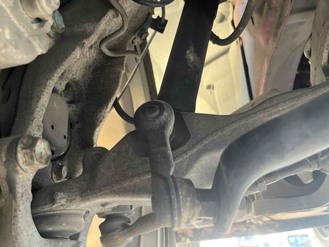 スカイライン ３７０ＧＴ　タイプＰ　ＥＴＣ　バックカメラ　オートクルーズコントロール　ＡＴ　オートライト　ＨＩＤ　スマートキー　電動格納ミラー　シートヒーター　アルミホイール　パワーシート　盗難防止システム　衝突安全ボディ　ＡＢＳ（71枚目）