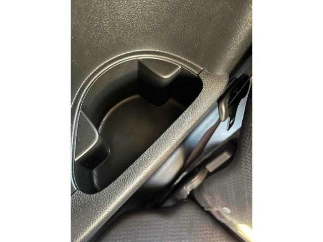 Ｎ－ＢＯＸカスタム Ｇ・ターボパッケージ　ＥＴＣ　両側電動スライドドア　ナビ　ＴＶ　オートクルーズコントロール　オートライト　ＨＩＤ　スマートキー　電動格納ミラー　ベンチシート　ＣＶＴ　盗難防止システム　ＡＢＳ　ＥＳＣ　チップアップシート（42枚目）