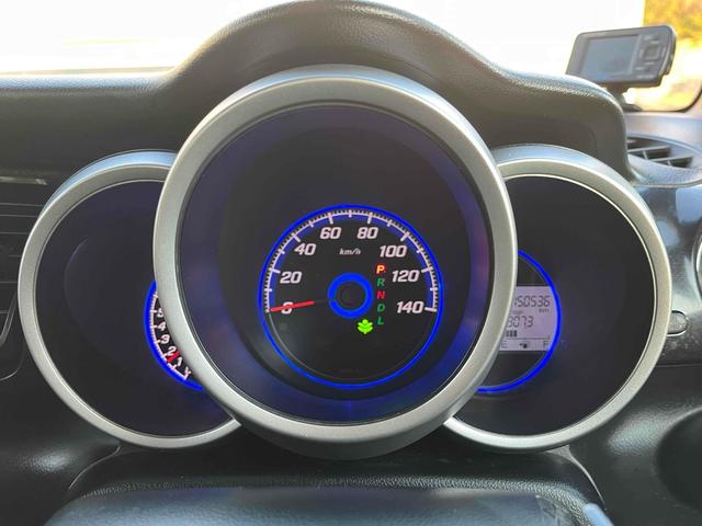 Ｎ－ＢＯＸカスタム Ｇ・Ｌパッケージ　バックカメラ　両側電動スライドドア　ナビ　オートライト　ＨＩＤ　スマートキー　アイドリングストップ　電動格納ミラー　ベンチシート　ＣＶＴ　盗難防止システム　ＡＢＳ　ＥＳＣ　ＣＤ　ＤＶＤ再生　ＵＳＢ（35枚目）