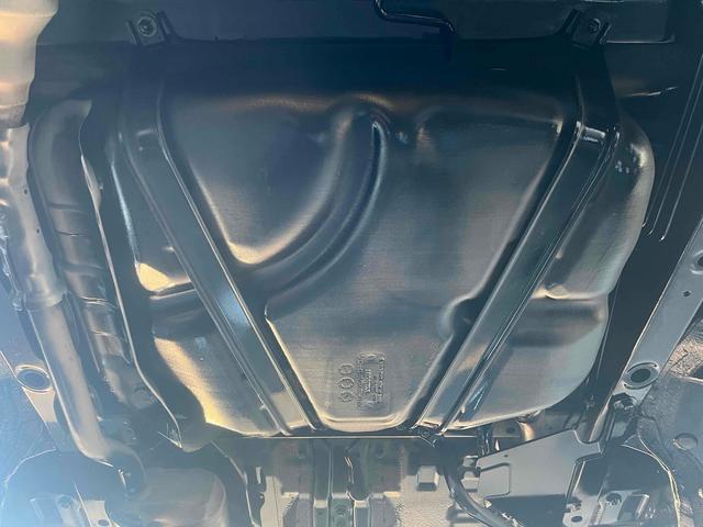 Ｎ－ＢＯＸカスタム Ｇ・Ｌパッケージ　バックカメラ　両側電動スライドドア　ナビ　オートライト　ＨＩＤ　スマートキー　アイドリングストップ　電動格納ミラー　ベンチシート　ＣＶＴ　盗難防止システム　ＡＢＳ　ＥＳＣ　ＣＤ　ＤＶＤ再生　ＵＳＢ（53枚目）