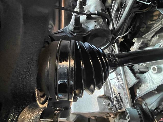 Ｎ－ＢＯＸカスタム Ｇ・Ｌパッケージ　バックカメラ　両側電動スライドドア　ナビ　オートライト　ＨＩＤ　スマートキー　アイドリングストップ　電動格納ミラー　ベンチシート　ＣＶＴ　盗難防止システム　ＡＢＳ　ＥＳＣ　ＣＤ　ＤＶＤ再生　ＵＳＢ（56枚目）