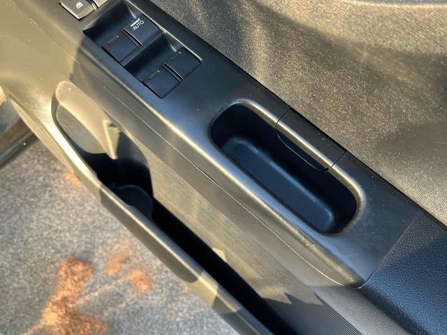 Ｎ－ＢＯＸ Ｇ　ターボＳＳパッケージ　ＥＴＣ　バックカメラ　両側電動スライドドア　ナビ　ＴＶ　オートクルーズコントロール　オートライト　ＨＩＤ　スマートキー　アイドリングストップ　電動格納ミラー　ベンチシート　ＣＶＴ　盗難防止システム（38枚目）