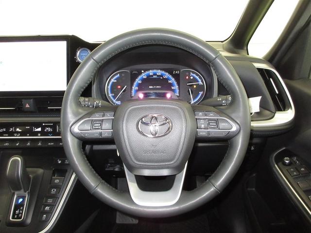 ヴォクシー ハイブリッドＳ－Ｚ　フルセグ　メモリーナビ　ミュージックプレイヤー接続可　バックカメラ　衝突被害軽減システム　ＥＴＣ　両側電動スライド　ＬＥＤヘッドランプ　乗車定員７人　３列シート　ワンオーナー　記録簿（9枚目）