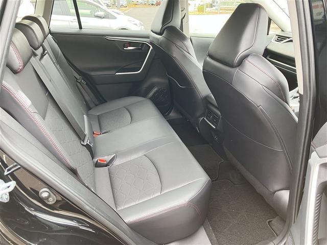 RAV4 アドベンチャー 革シート 4WD ミュージックプレイヤー接続可 バックカメラ 衝突被害軽減システム ETC LEDヘッドランプ 記録簿(10枚目)