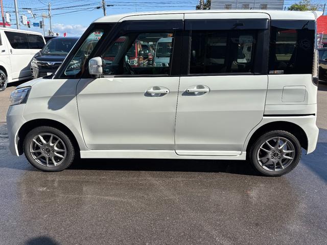 スペーシアカスタム ＸＳ　前席シートヒーター　ｉストップ　イモビライザー　パワーウィンド　ＰＳ　フルフラット　Ｓキー　助手席エアバッグ　ＡＡＣ　ベンチシート　ＡＢＳ　衝突安全ボディ　運転席エアバック　キーレススタート　４ｗｄ（6枚目）