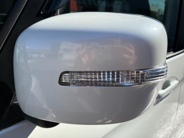 スペーシアカスタム ＸＳ　前席シートヒーター　ｉストップ　イモビライザー　パワーウィンド　ＰＳ　フルフラット　Ｓキー　助手席エアバッグ　ＡＡＣ　ベンチシート　ＡＢＳ　衝突安全ボディ　運転席エアバック　キーレススタート　４ｗｄ（9枚目）