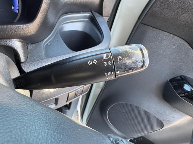 スペーシアカスタム ＸＳ　前席シートヒーター　ｉストップ　イモビライザー　パワーウィンド　ＰＳ　フルフラット　Ｓキー　助手席エアバッグ　ＡＡＣ　ベンチシート　ＡＢＳ　衝突安全ボディ　運転席エアバック　キーレススタート　４ｗｄ（26枚目）