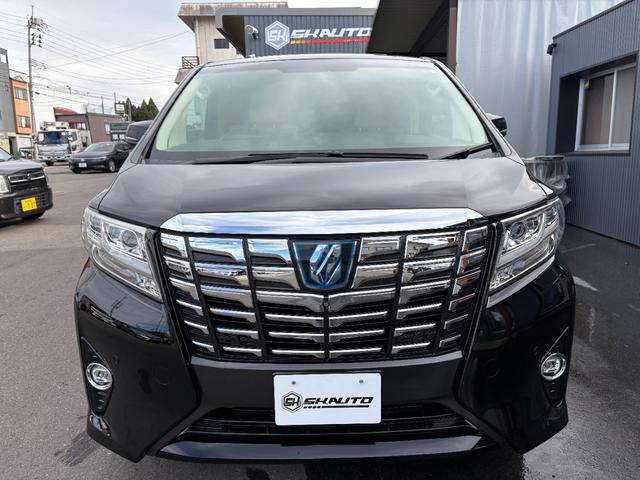 アルファードハイブリッド エグゼクティブラウンジ インテリジェントクリアランスソナー 電動Rゲート シートヒータ 黒革シート ブルーレイ ナビ バックモニタ- USB LEDライト アイドリングストップ 横滑り防止機能 4wd 3列シート Pシート(8枚目)