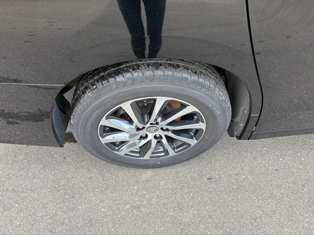 アルファードハイブリッド エグゼクティブラウンジ インテリジェントクリアランスソナー 電動Rゲート シートヒータ 黒革シート ブルーレイ ナビ バックモニタ- USB LEDライト アイドリングストップ 横滑り防止機能 4wd 3列シート Pシート(18枚目)