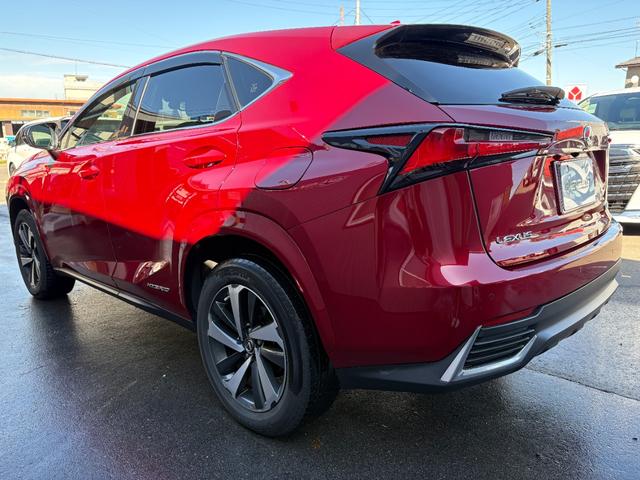 NX NX300h スパイス&シック 4WD パワーシート パワーバックドア コーナーセンサー シートヒーター 衝突軽減B LDA(5枚目)