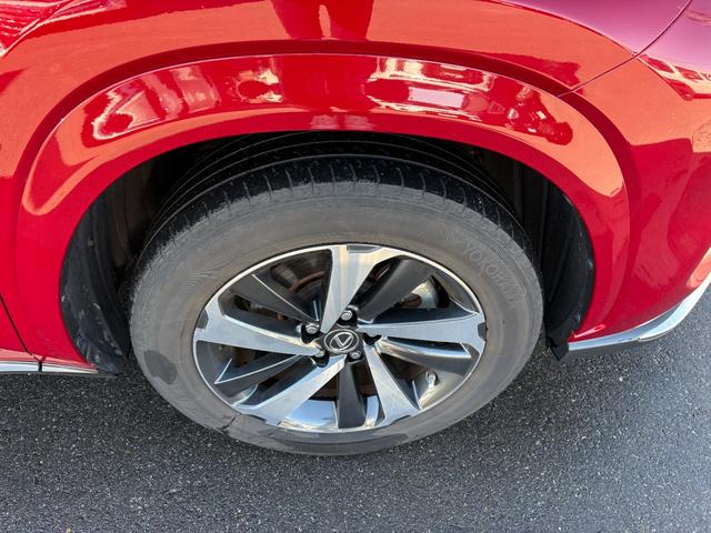 NX NX300h スパイス&シック 4WD パワーシート パワーバックドア コーナーセンサー シートヒーター 衝突軽減B LDA(17枚目)