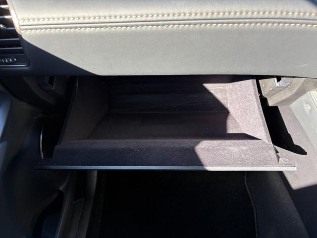 NX NX300h スパイス&シック 4WD パワーシート パワーバックドア コーナーセンサー シートヒーター 衝突軽減B LDA(29枚目)