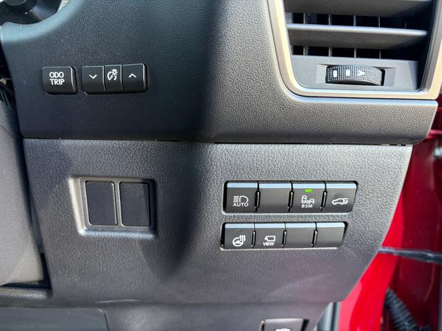 NX NX300h スパイス&シック 4WD パワーシート パワーバックドア コーナーセンサー シートヒーター 衝突軽減B LDA(31枚目)