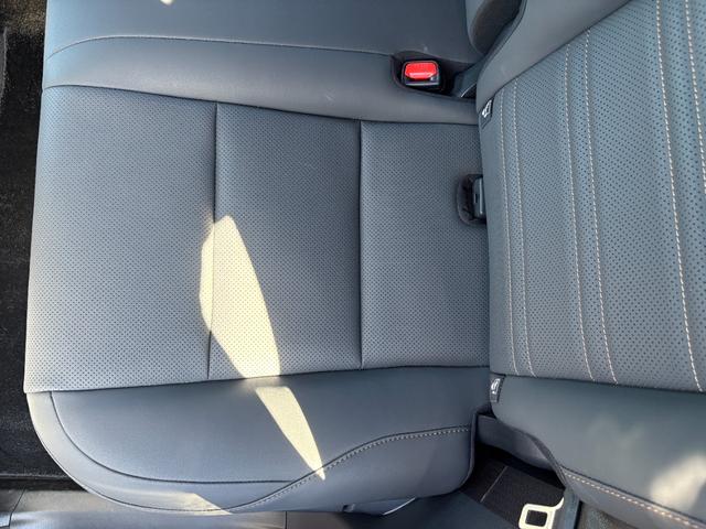 NX NX300h スパイス&シック 4WD パワーシート パワーバックドア コーナーセンサー シートヒーター 衝突軽減B LDA(39枚目)